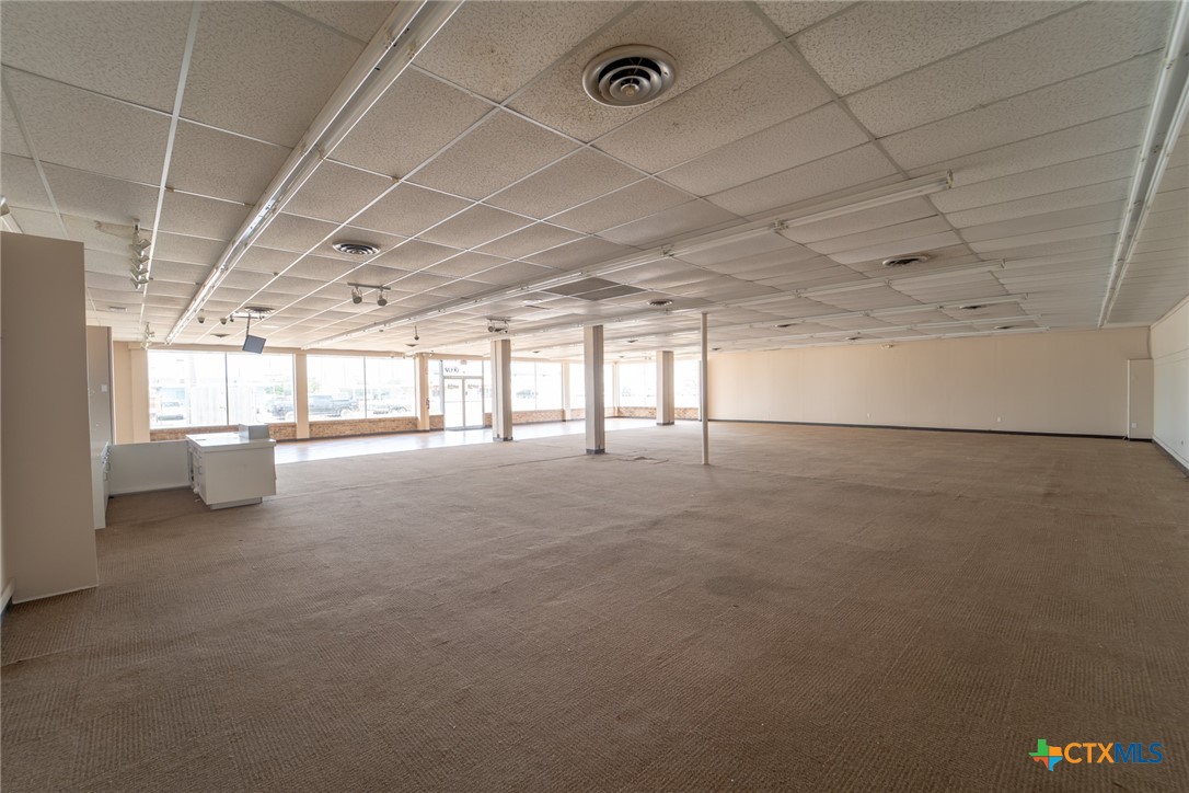 701 E Rio Grande Street Property Photo 10