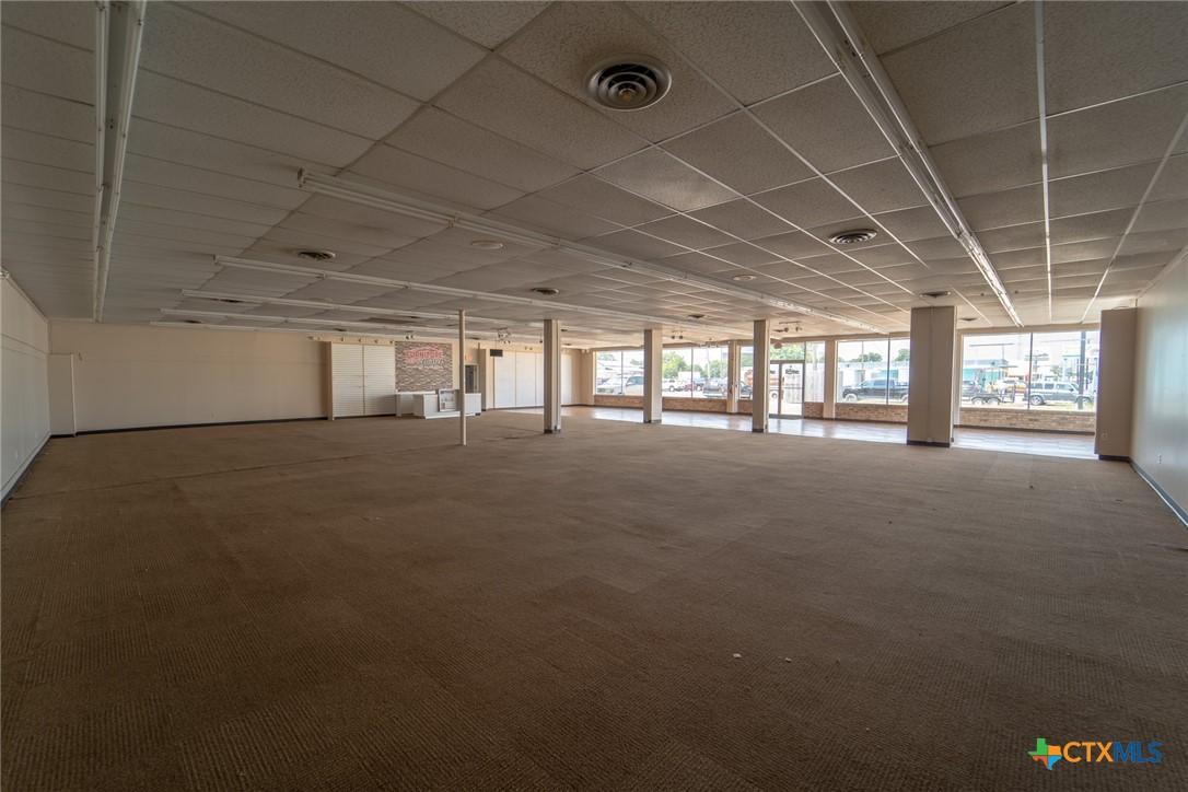 701 E Rio Grande Street Property Photo 12