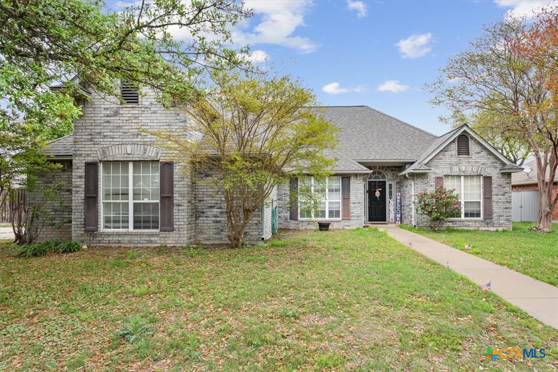 2524 Wilshire Drive Property Photo 1