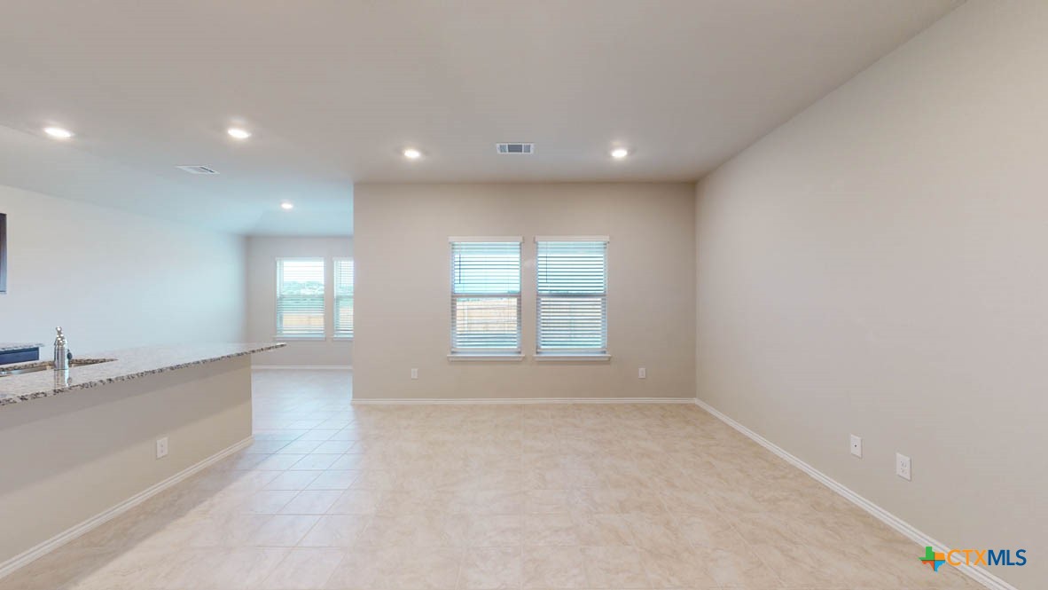 1213 Rolling Thunder Drive Property Photo 8