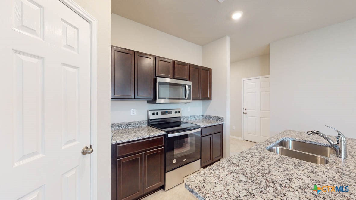 1301 Rolling Thunder Drive Property Photo 7