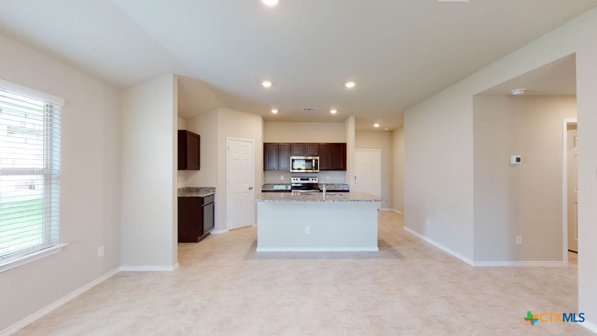 1301 Rolling Thunder Drive Property Photo 8