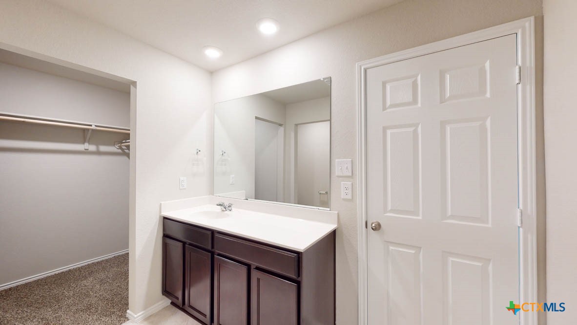 1301 Rolling Thunder Drive Property Photo 19