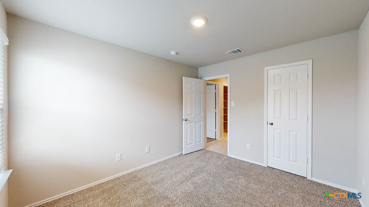 1301 Rolling Thunder Drive Property Photo 24