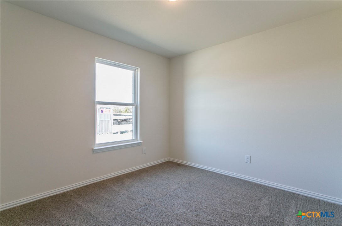 1003 Antelope Trail Property Photo 11