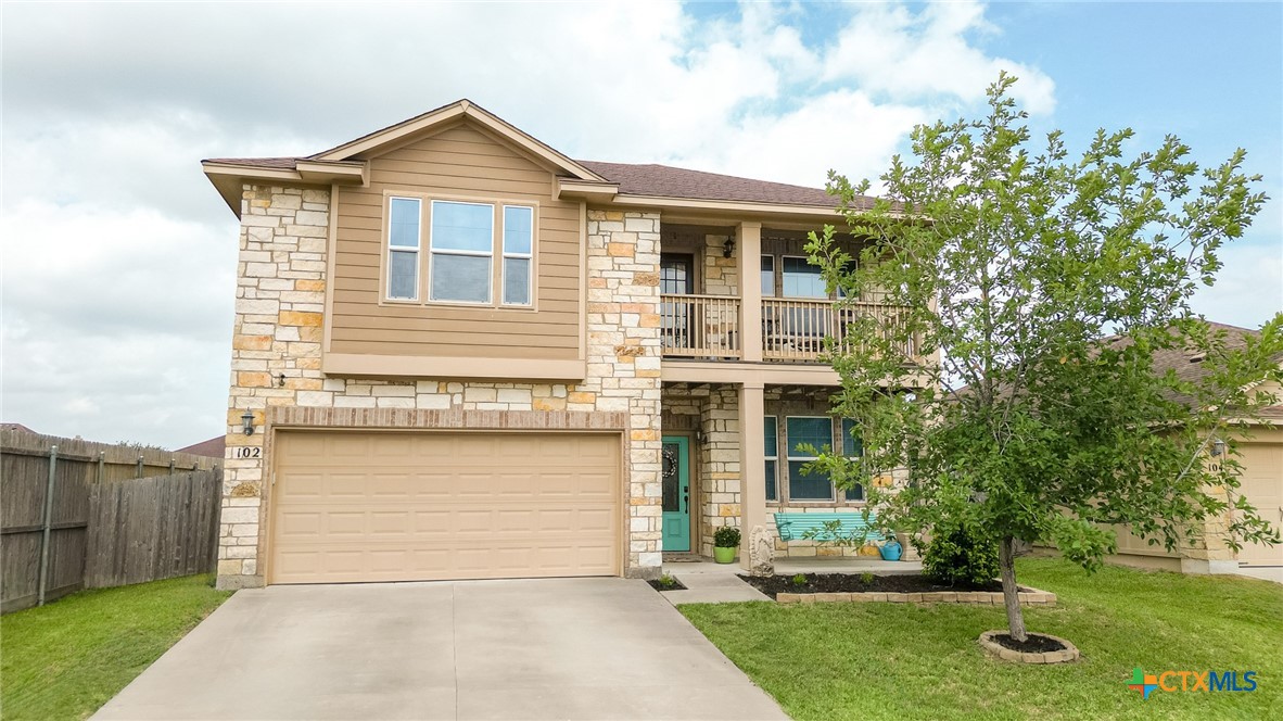 102 Cobble Stone Court Property Photo 1