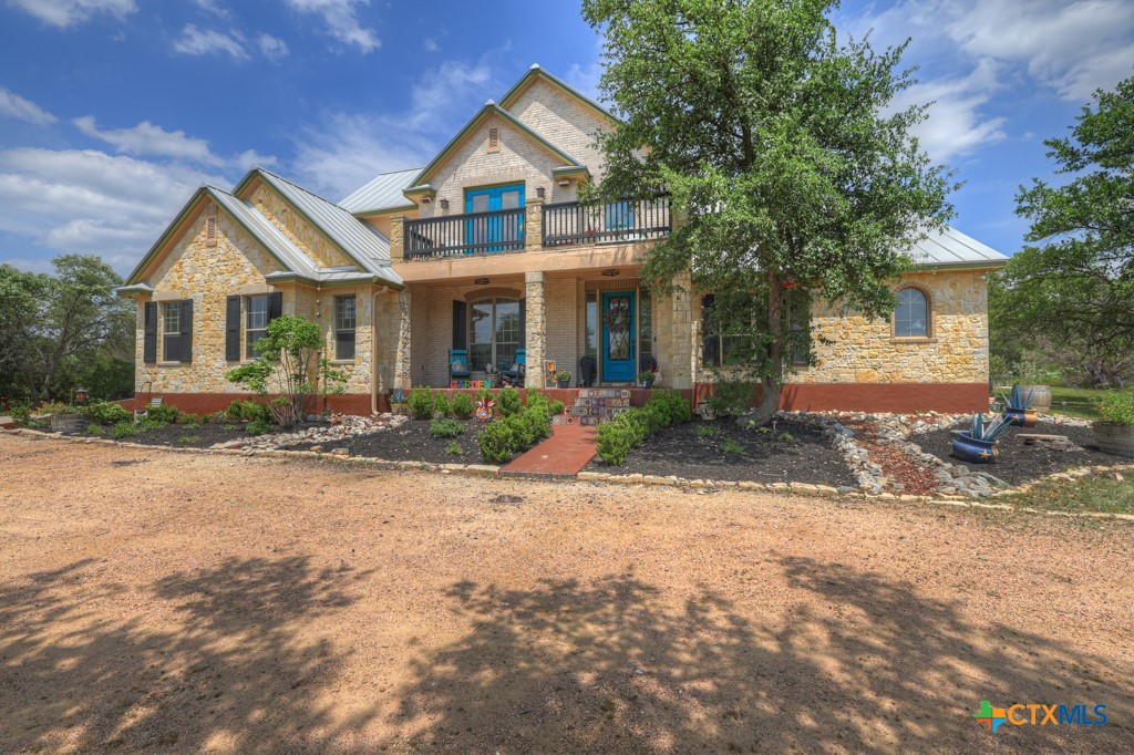 172 River Chase Drive Property Photo 1