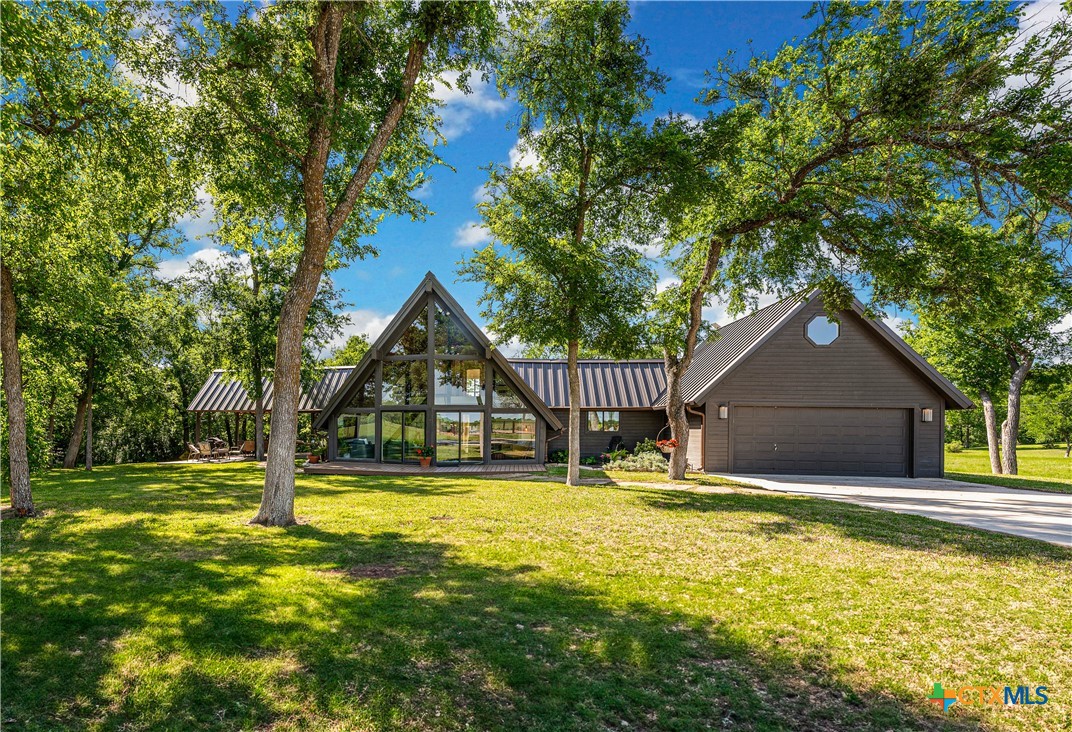 4158 Creek Road Property Photo