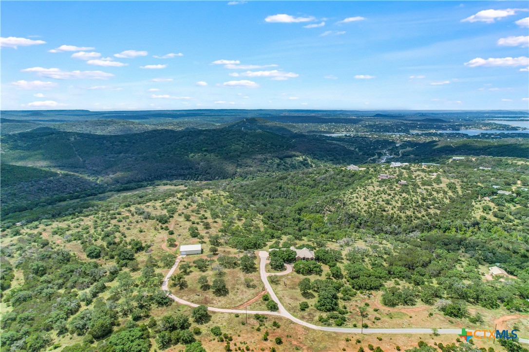 2551 Wolf Creek Ranch Road Property Photo