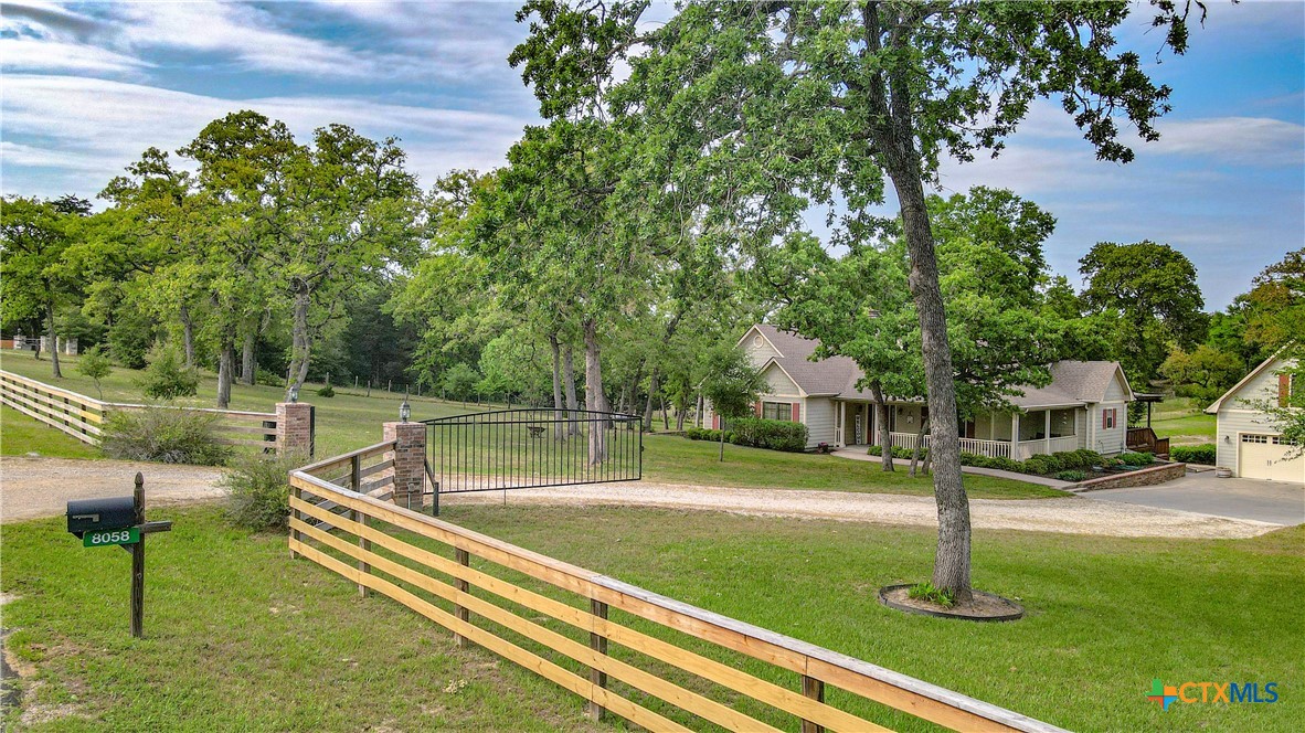 8058 White Tail Trl (+/- 10.5 Acres)