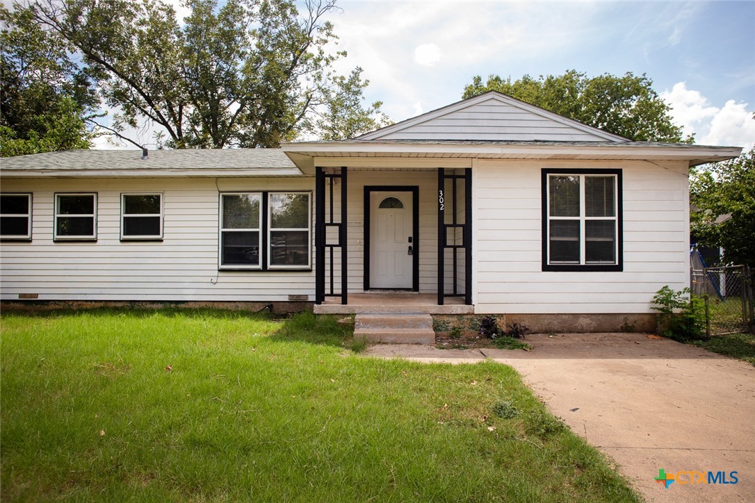 302 Patton Drive Property Photo 1