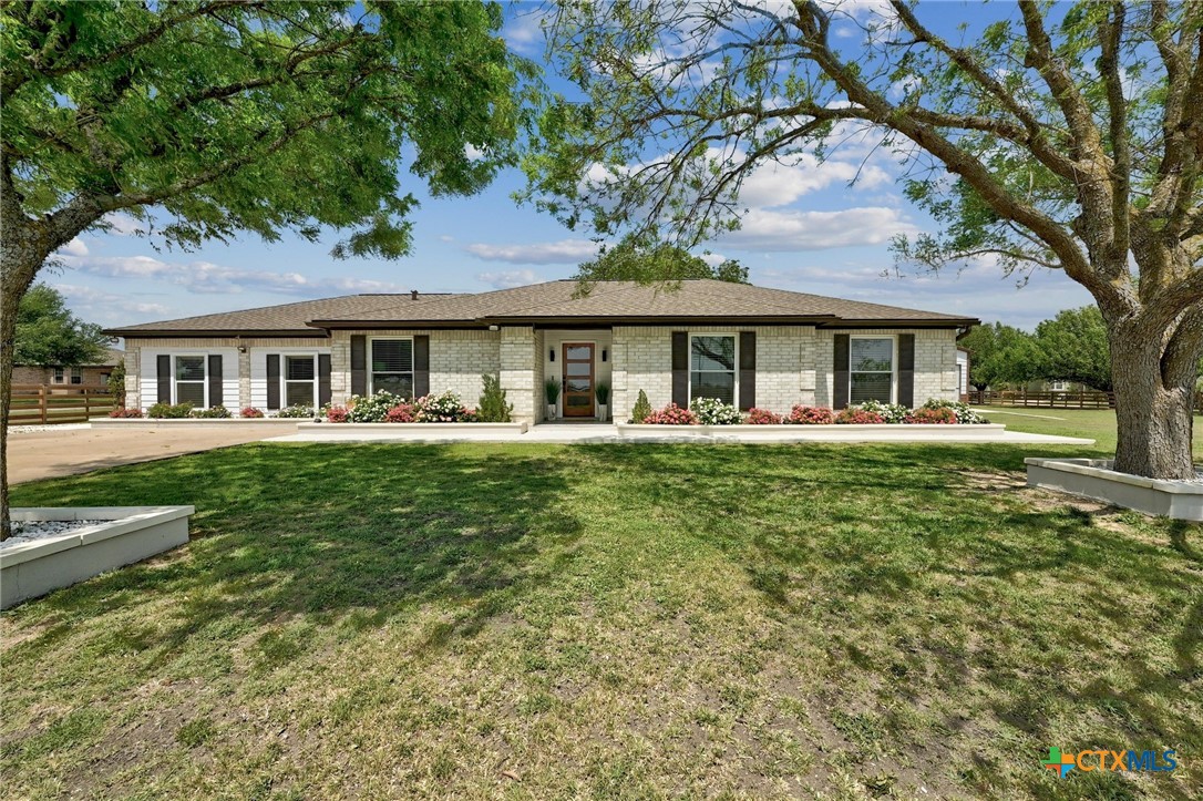 401 County Road 368 Property Photo