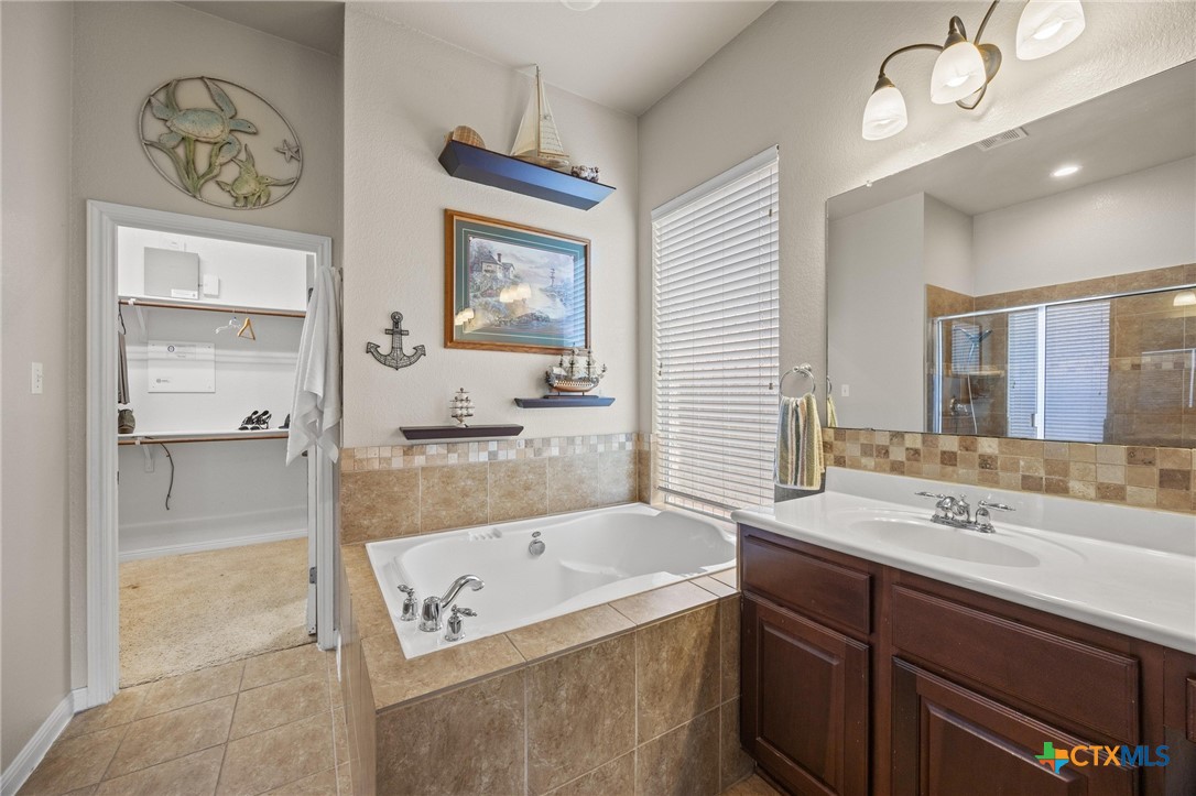2604 Running Wyld Property Photo 21