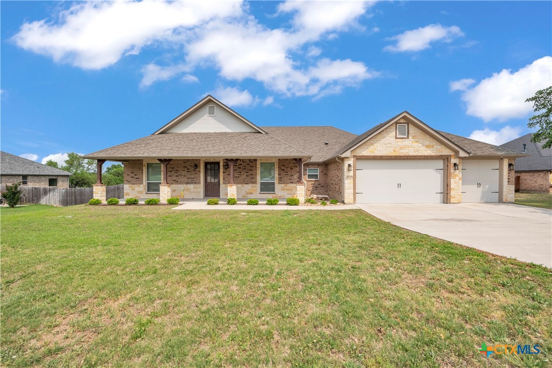 1040 Vista Drive Property Photo 1