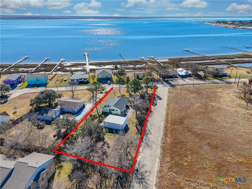 314 E Bayshore Drive Property Photo 2