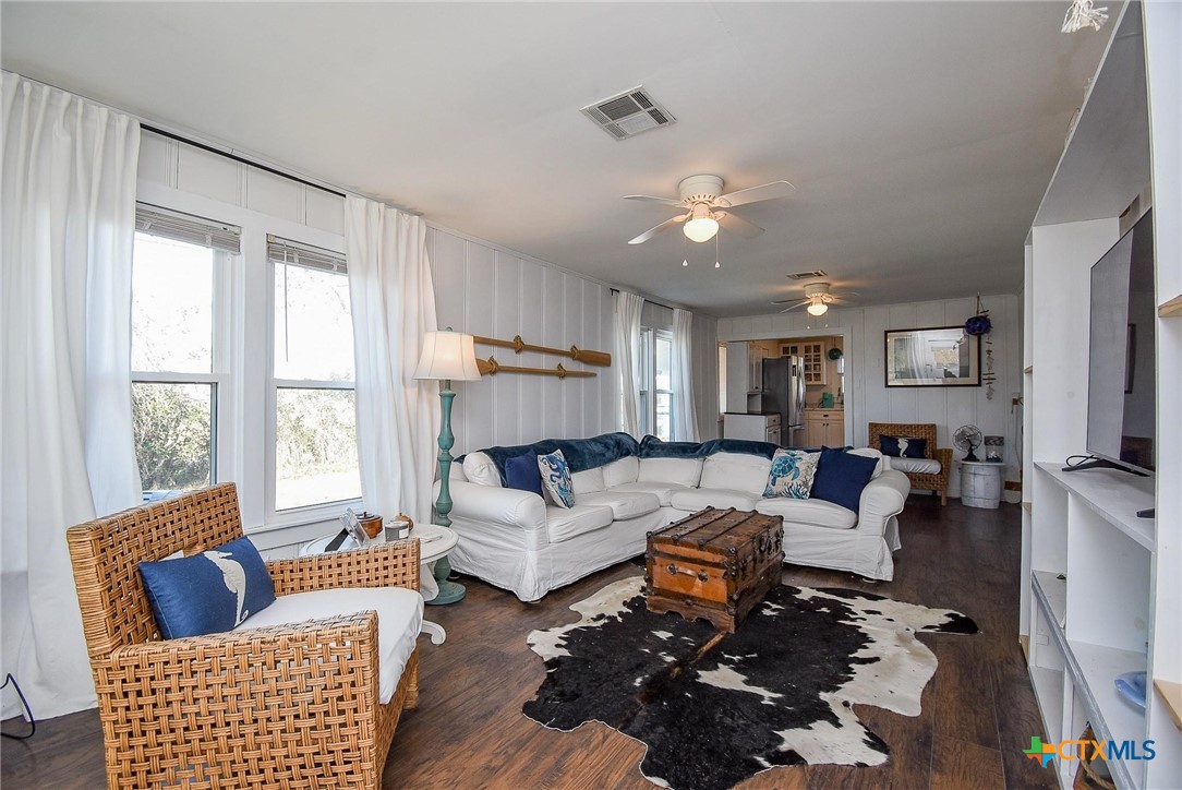 314 E Bayshore Drive Property Photo 5