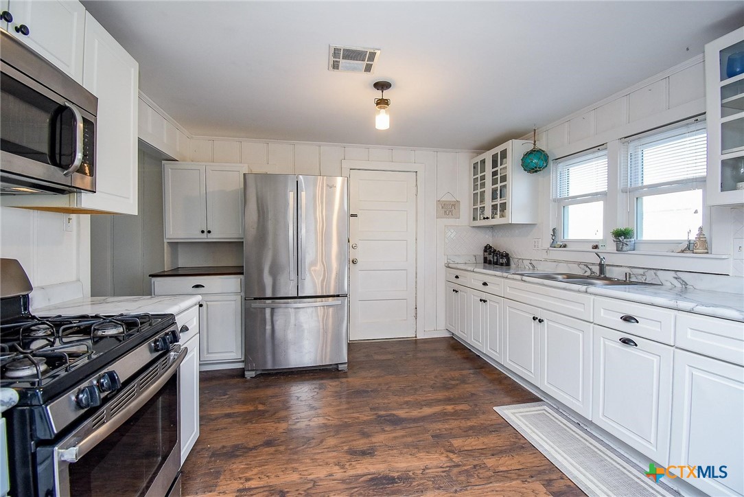 314 E Bayshore Drive Property Photo 7