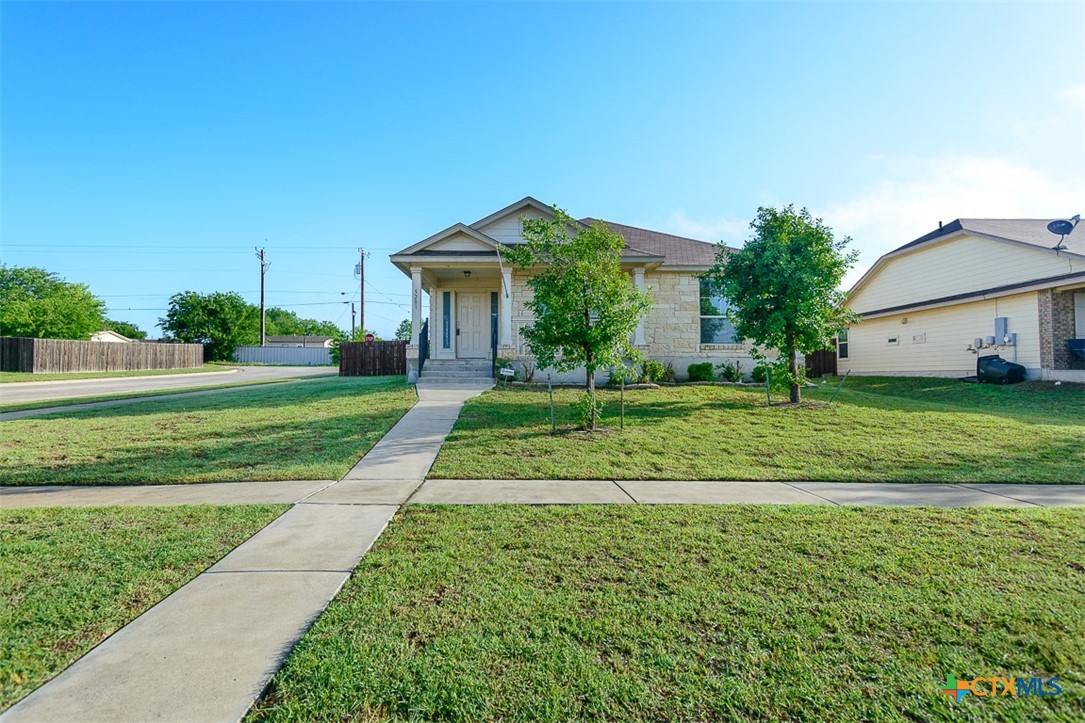5201 Mohawk Drive Property Photo 1