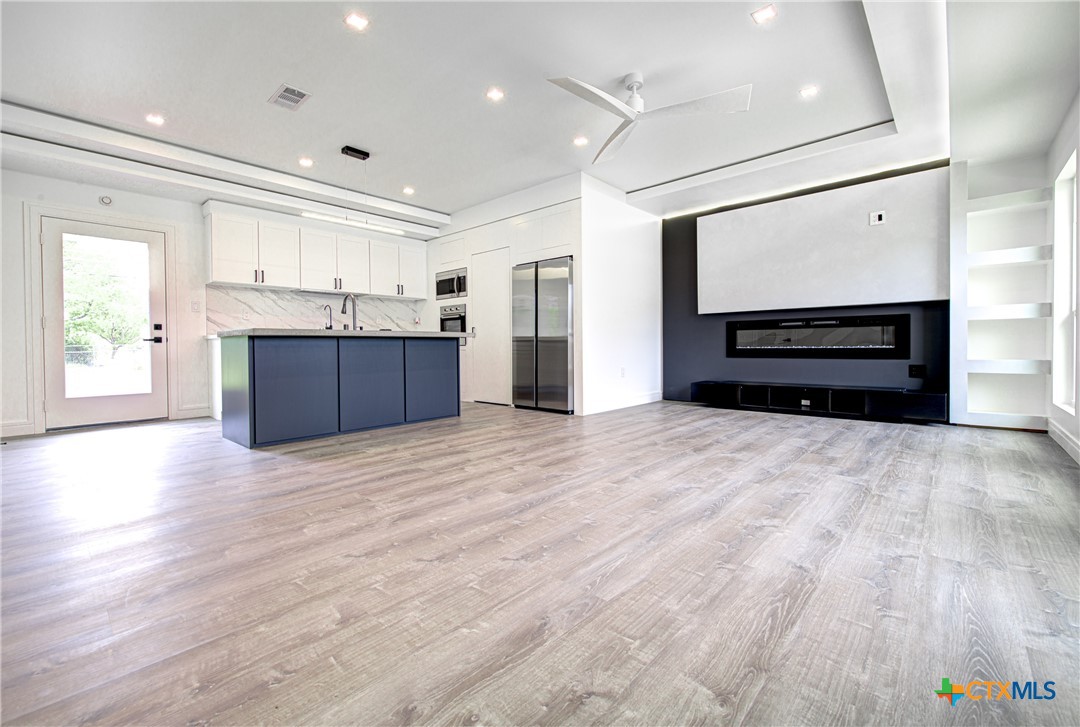 3104 Zephyr Road Property Photo 1