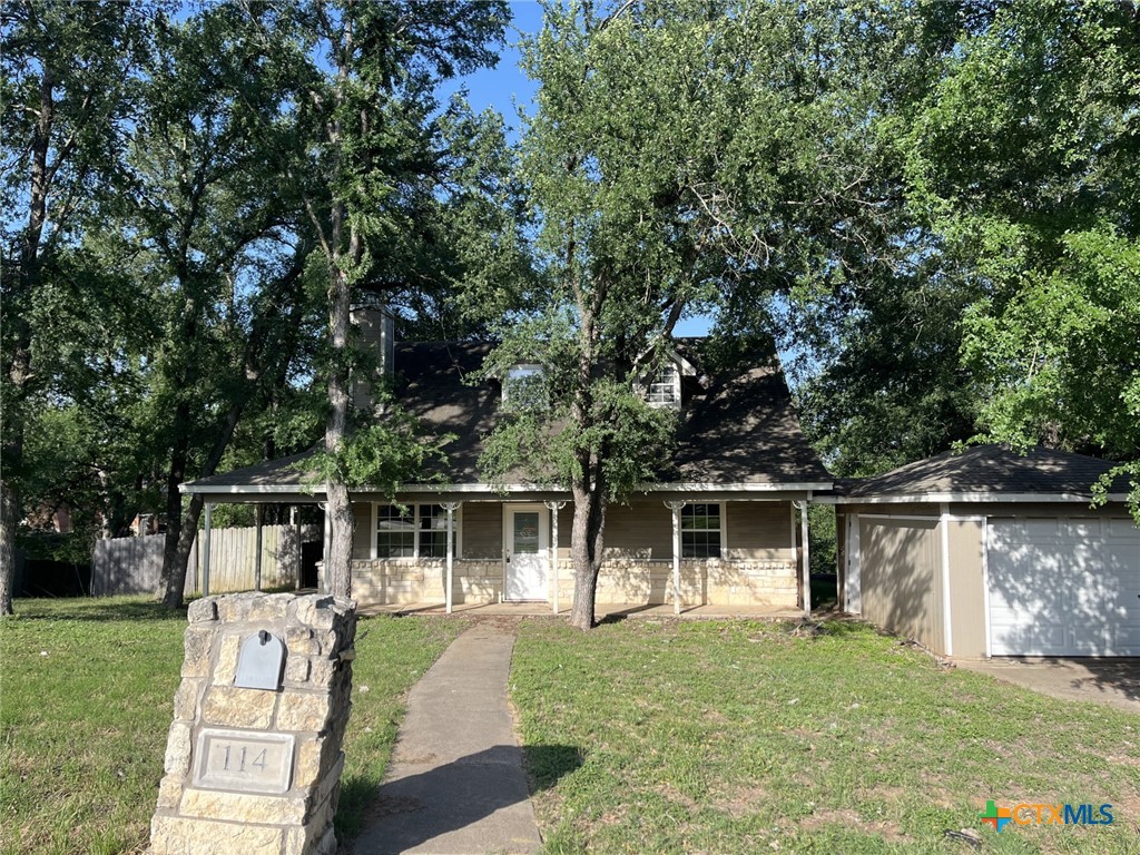 114 N Andrews Drive