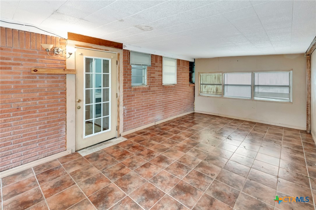 110 Marx Street Property Photo 20