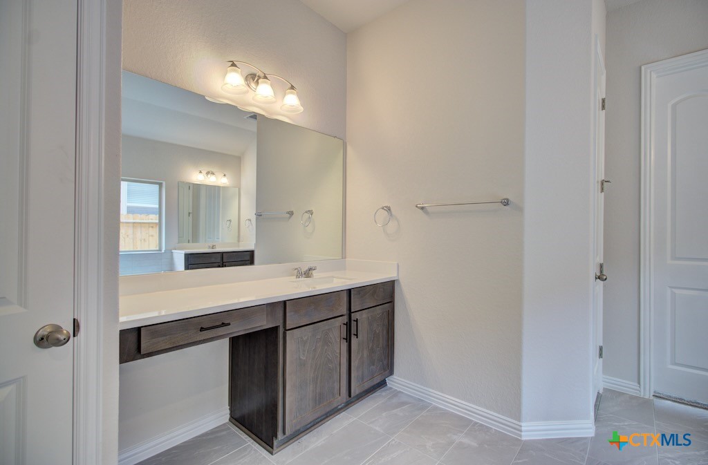 12192 Heartvine Parkway Property Photo 11