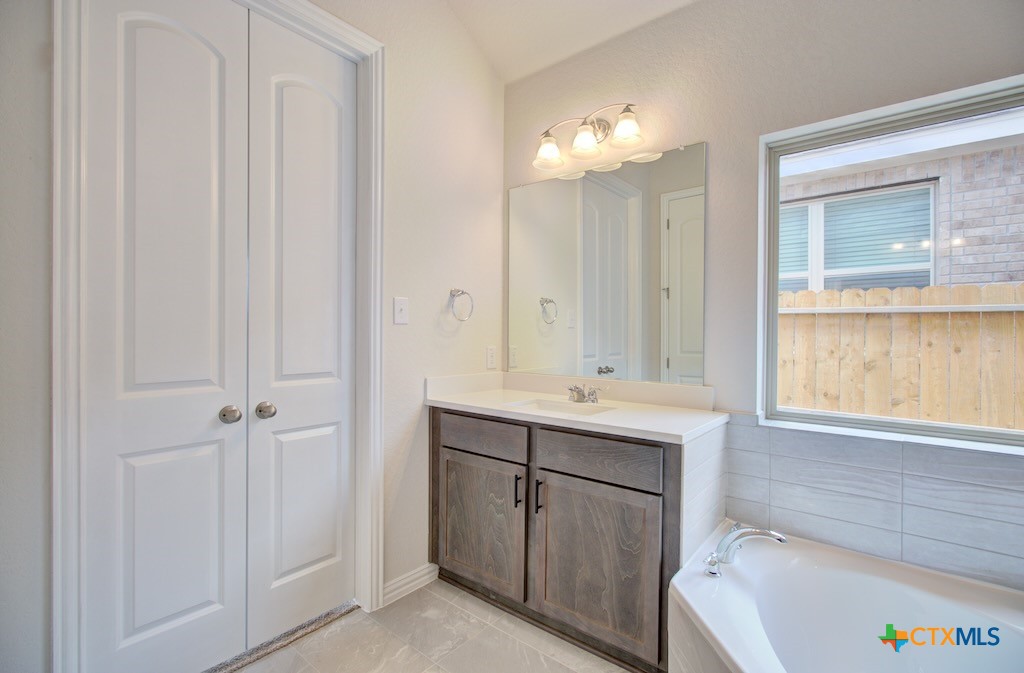 12192 Heartvine Parkway Property Photo 12