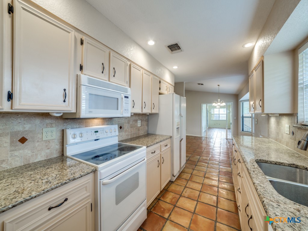 620 Lake Island Drive Property Photo 16