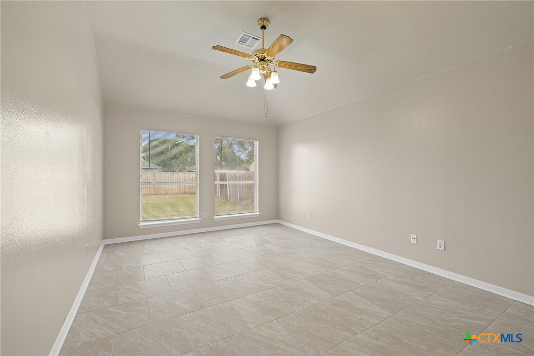 1808 Stratford Drive Property Photo 13