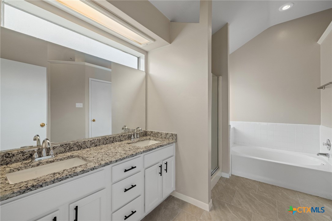1808 Stratford Drive Property Photo 14