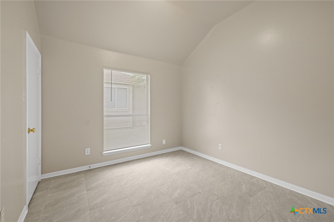 1808 Stratford Drive Property Photo 18