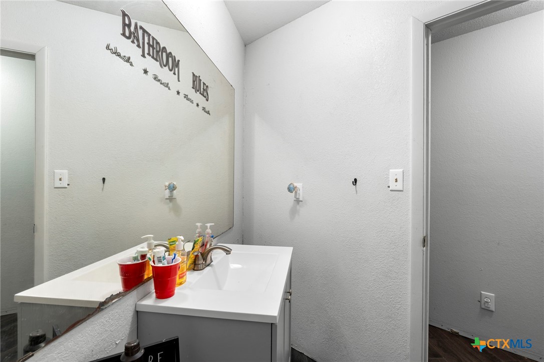 1009 Bowie Street Property Photo 16