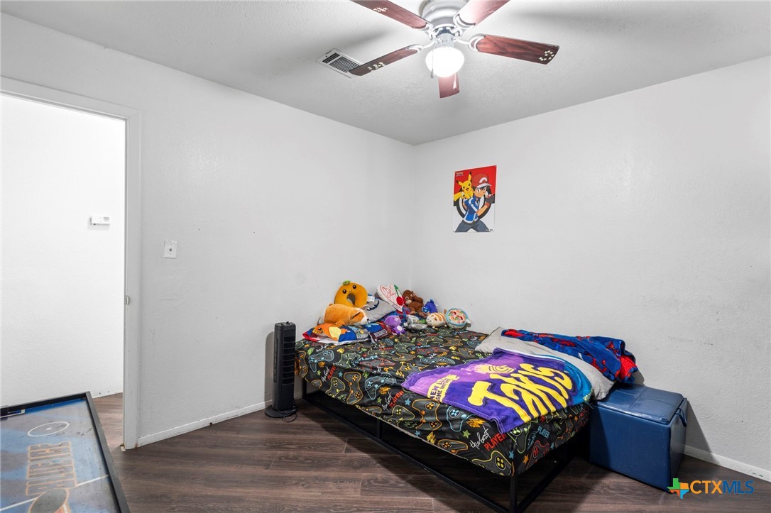 1009 Bowie Street Property Photo 18