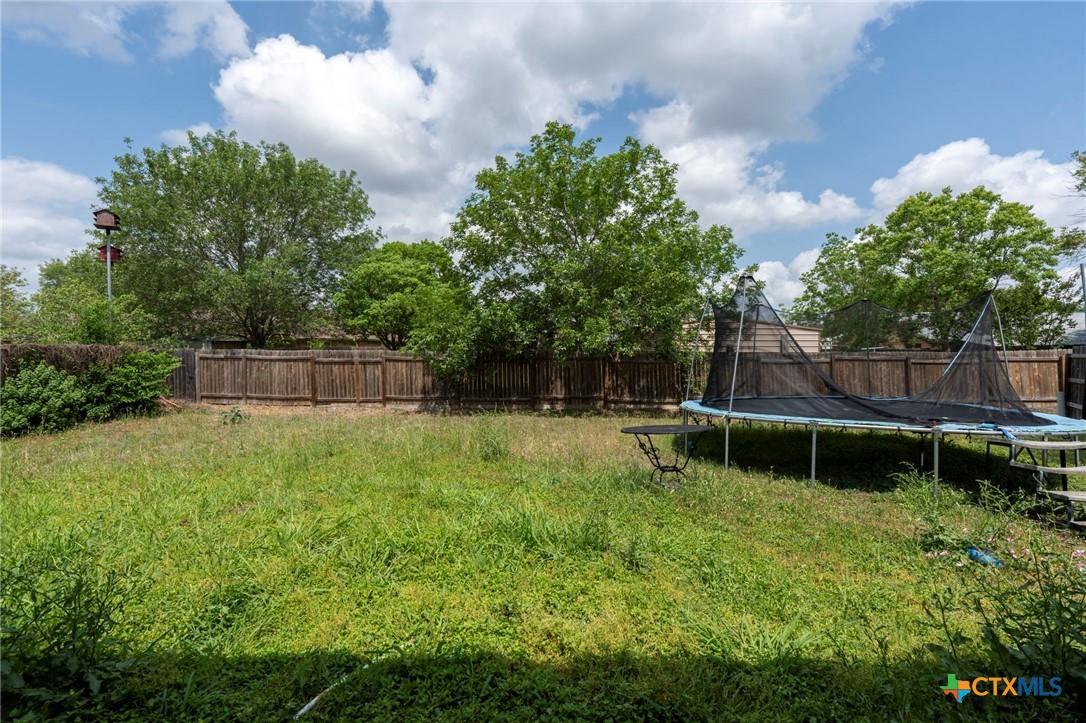 1009 Bowie Street Property Photo 21