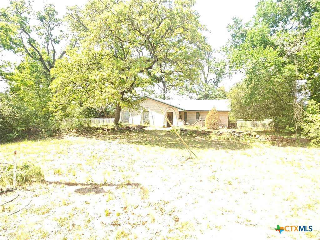 8912 Cr 322 Property Photo 1