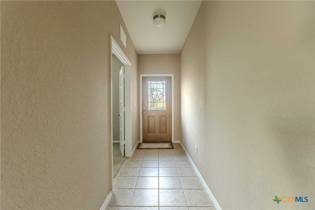 208 Mistflower Property Photo 3