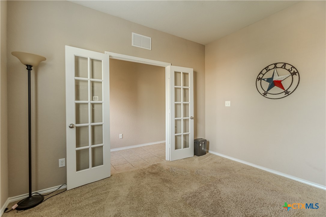 208 Mistflower Property Photo 13