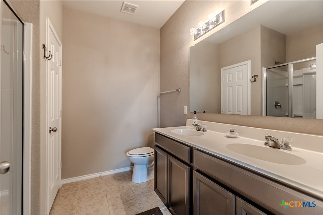 208 Mistflower Property Photo 16