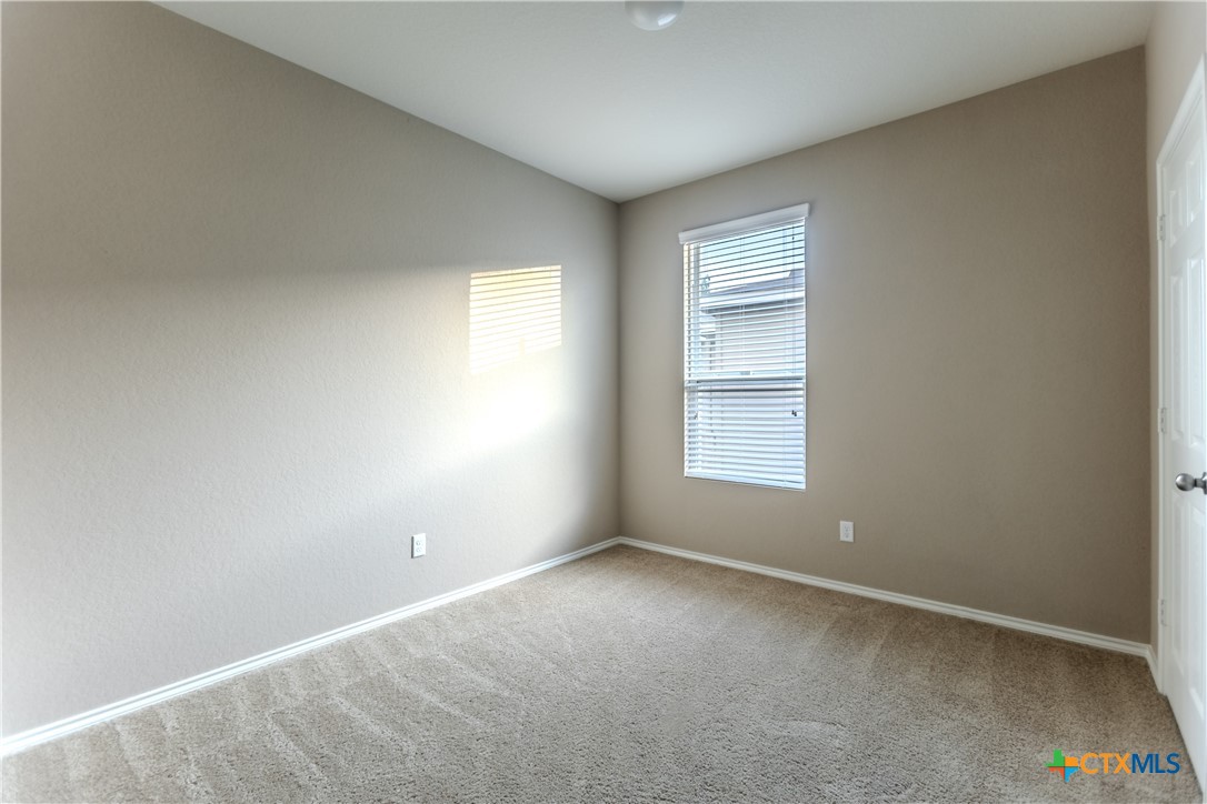 208 Mistflower Property Photo 19