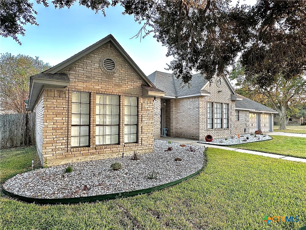 203 Chimney Rock Drive Property Photo 1