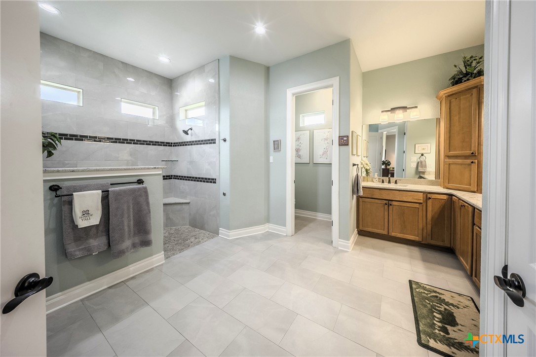 4013 Turning Leaf Drive Property Photo 19