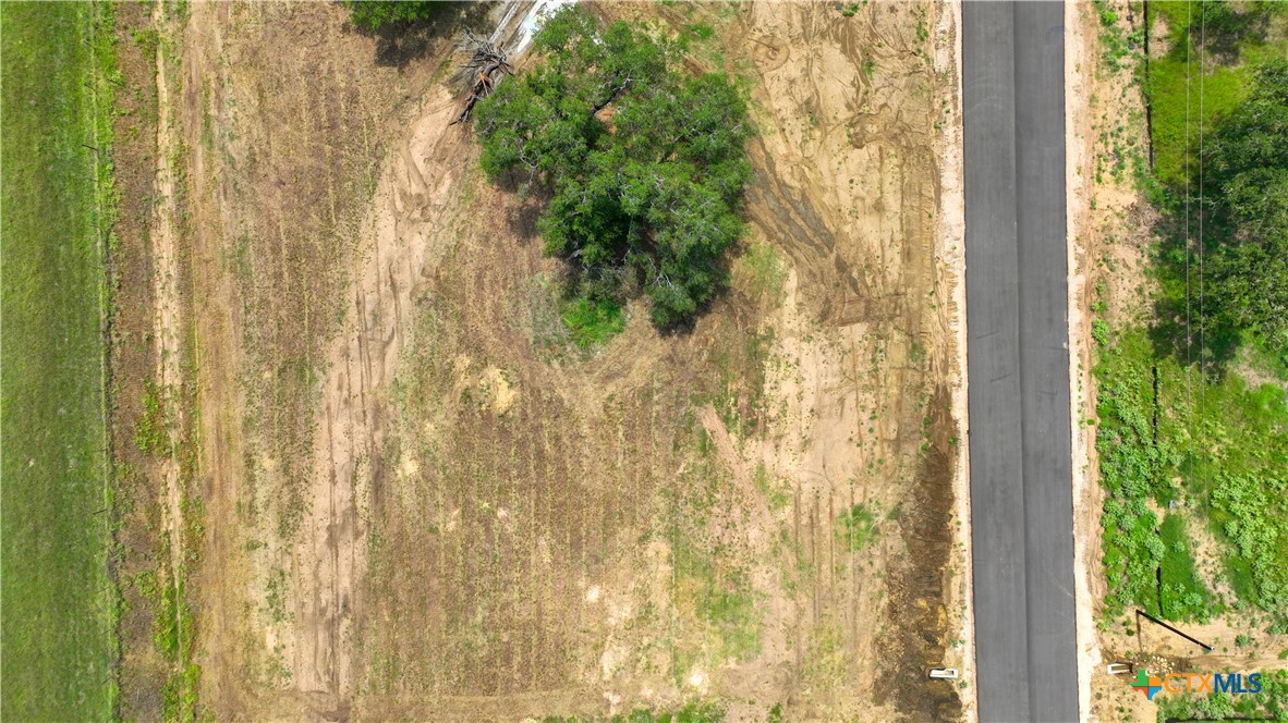 140 Ferguson Loop Property Photo 6