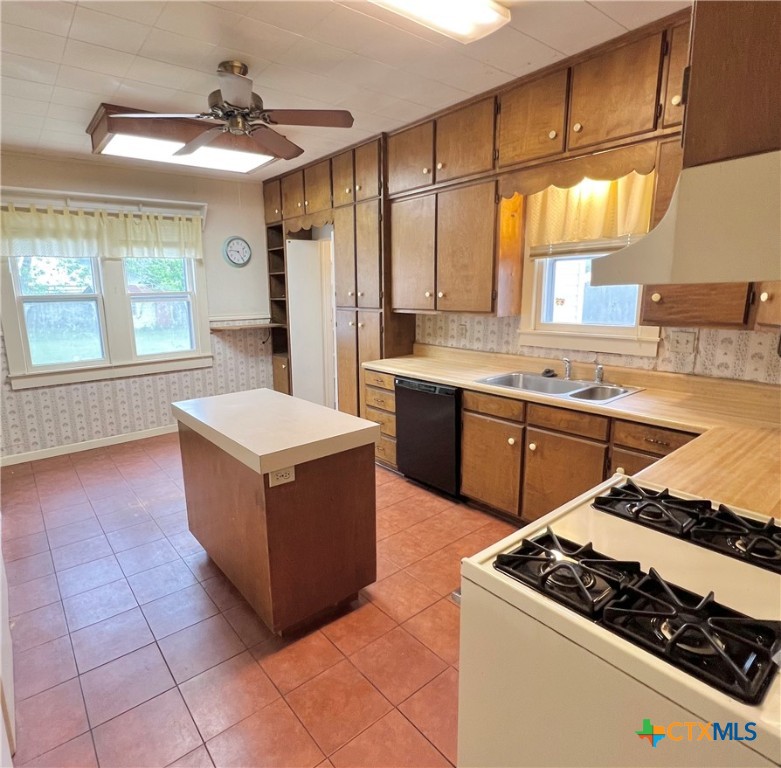 506 Edgar Street Property Photo 9