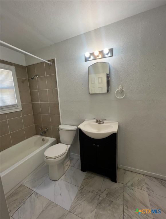 1414 Mulford Street Property Photo
