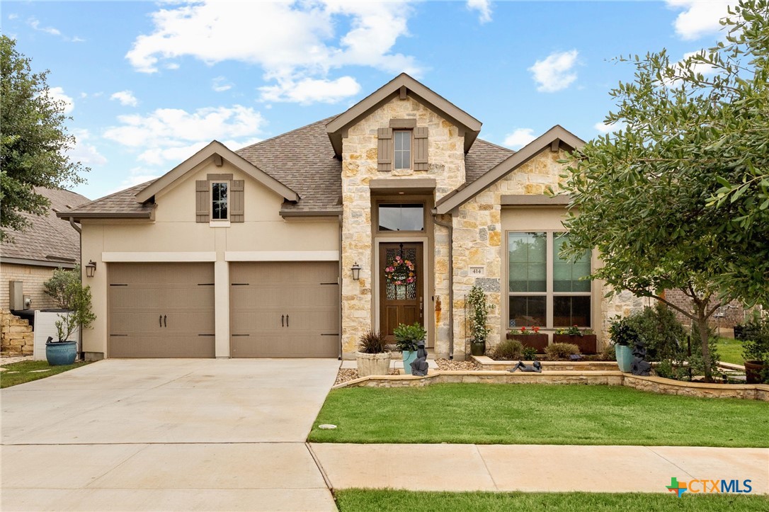 414 Juana Way Property Photo 1