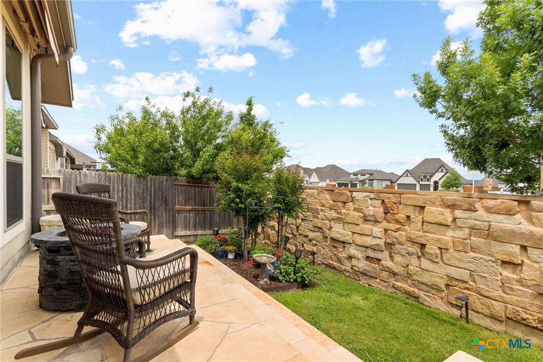 414 Juana Way Property Photo 31