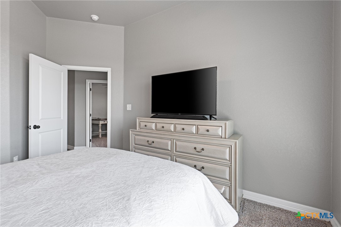 2446 Moreno Spur Property Photo 18