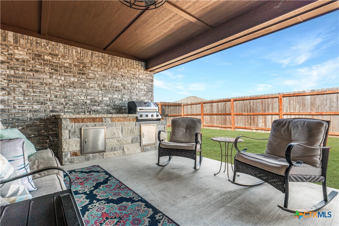 2446 Moreno Spur Property Photo 25