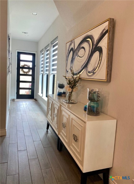 429 Juana Way Property Photo 4