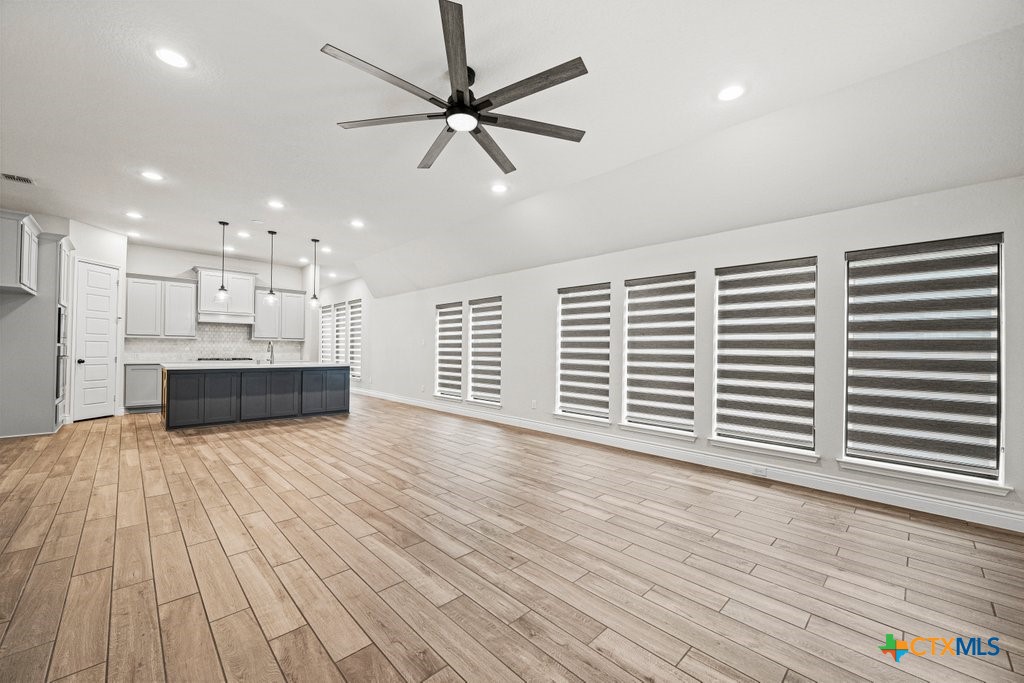 429 Juana Way Property Photo 29